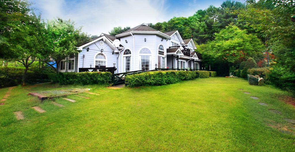 Bluesky Pension Gapyeong Exterior foto